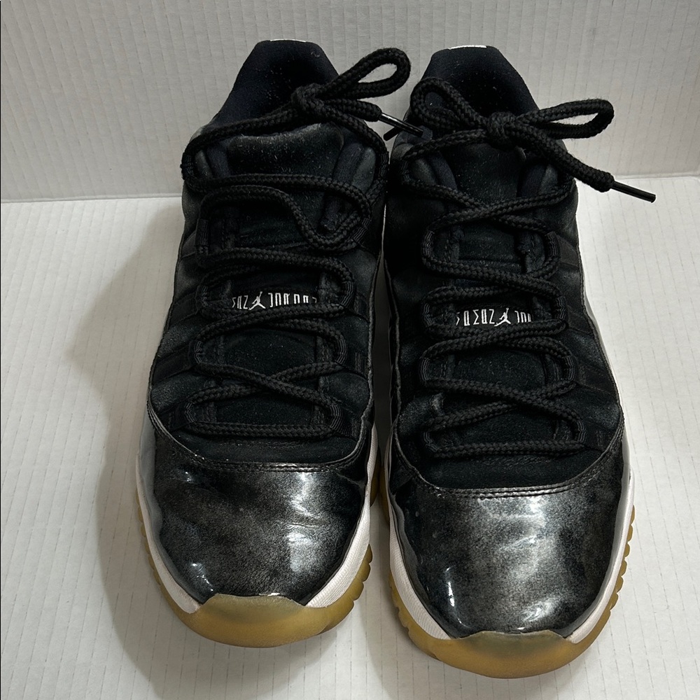 Air Jordan 11 Retro Low Barons